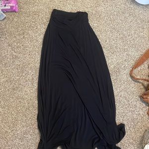 black maxi skirt